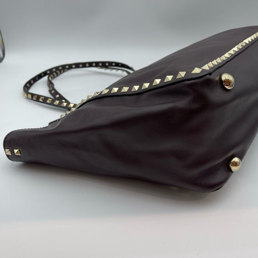 华伦天奴Valentino rockstud铆钉托特包-7