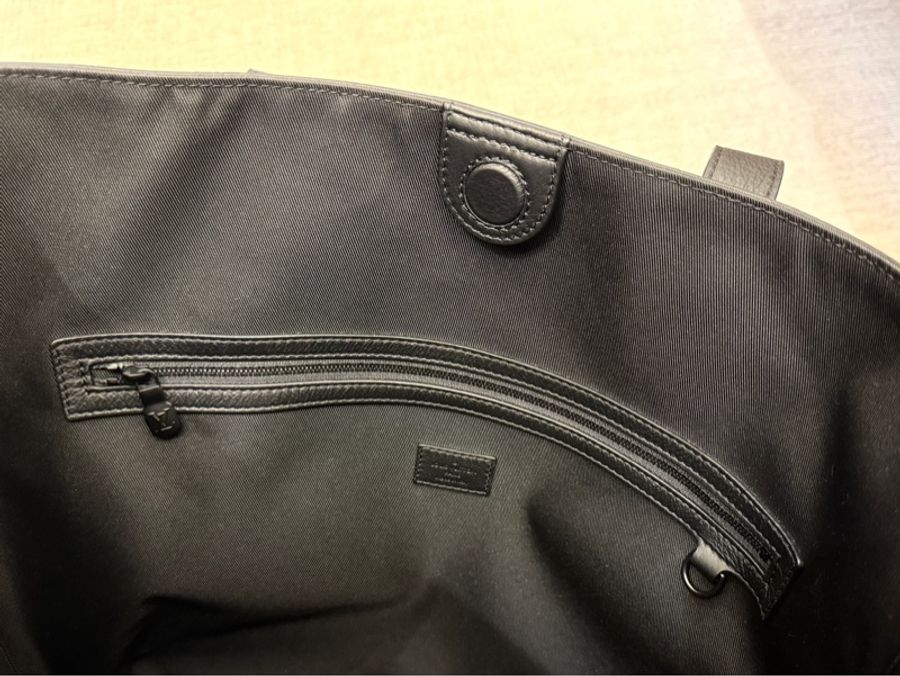 LV Excursion Tote 黑色皮革經典花紋托特包-11