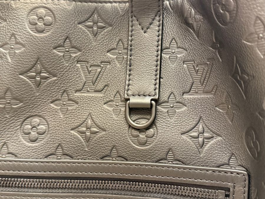 LV Excursion Tote 黑色皮革經典花紋托特包-17