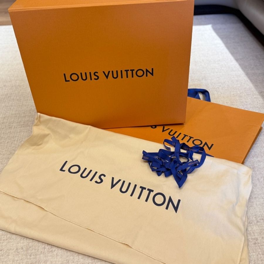 LV Excursion Tote 黑色皮革經典花紋托特包-18