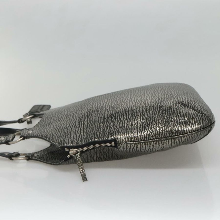 【日本直送】SAINT LAURENT Metropolis 銀色皮革單肩包 正品 am8965-2