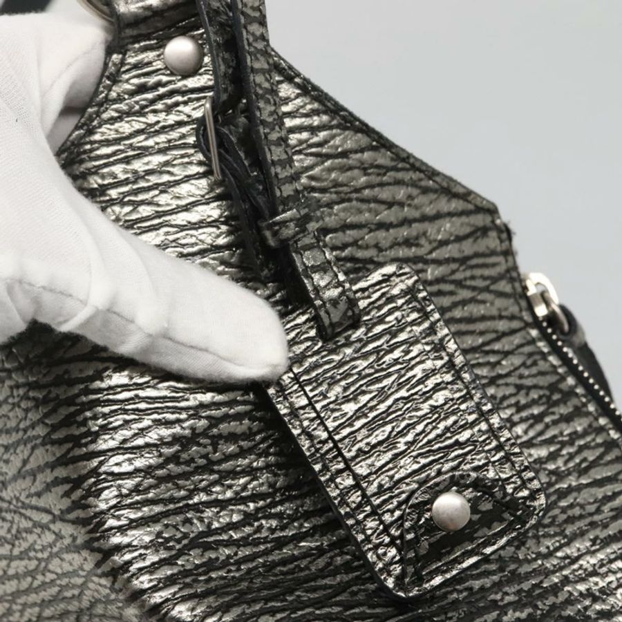 【日本直送】SAINT LAURENT Metropolis 銀色皮革單肩包 正品 am8965-16