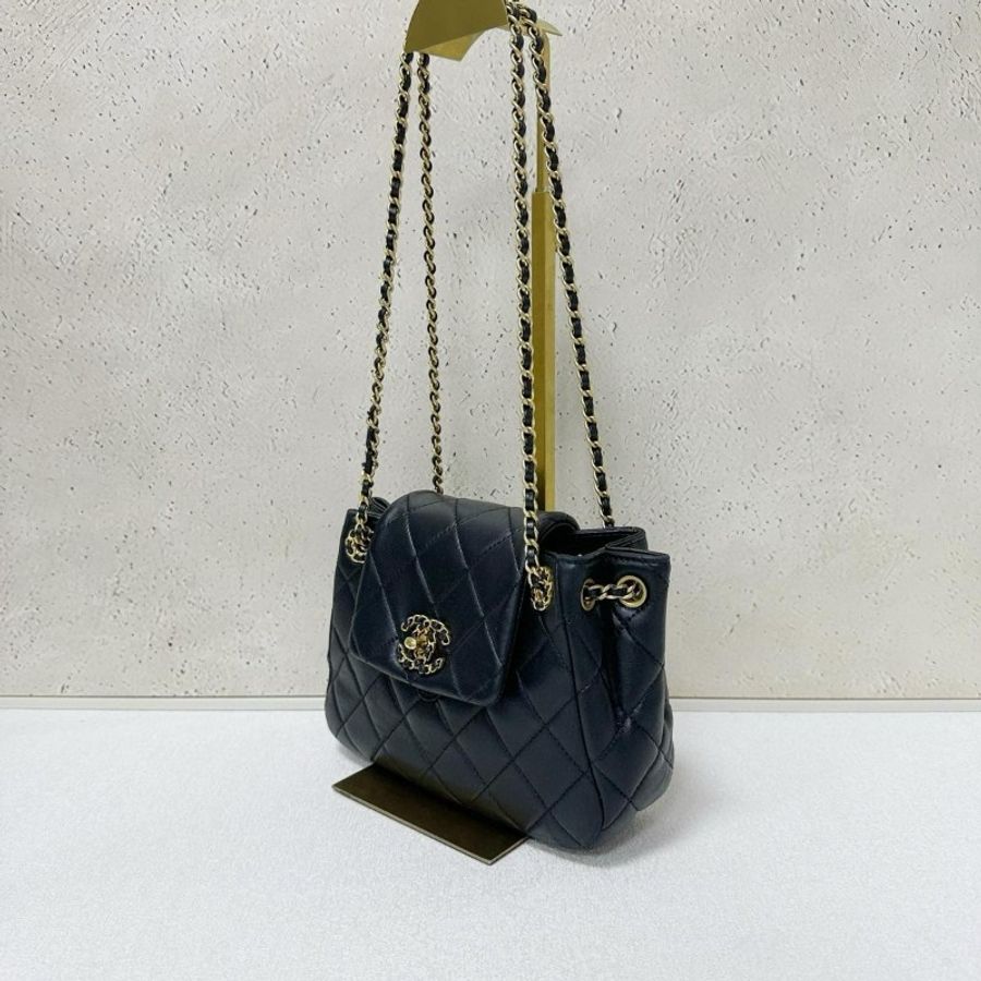 Chanel 24P 黑金羊皮hobo-3
