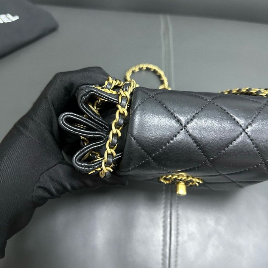 Chanel 24P 黑金羊皮hobo-14