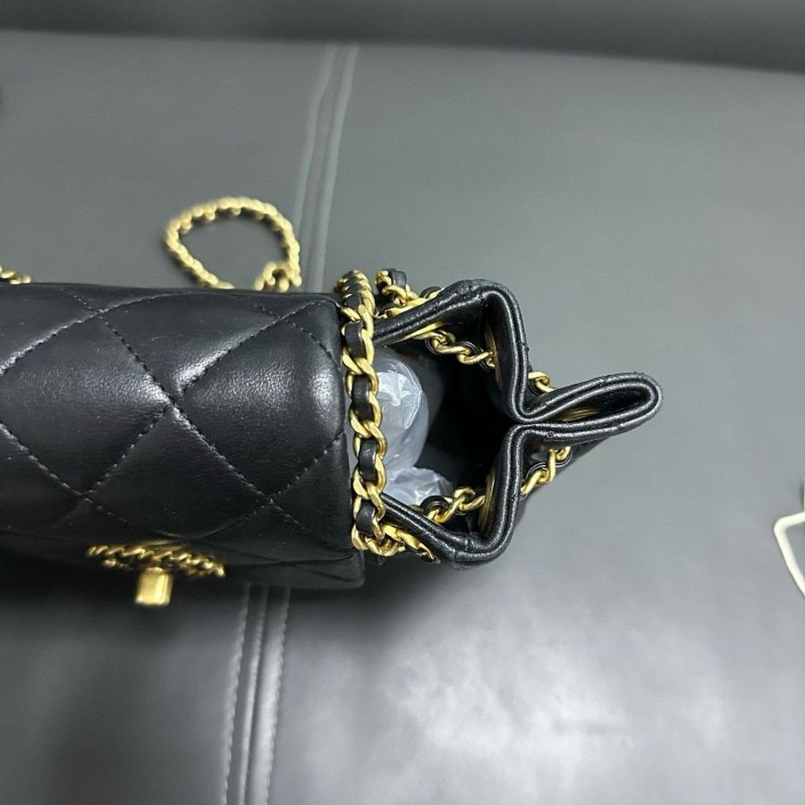 Chanel 24P 黑金羊皮hobo-15