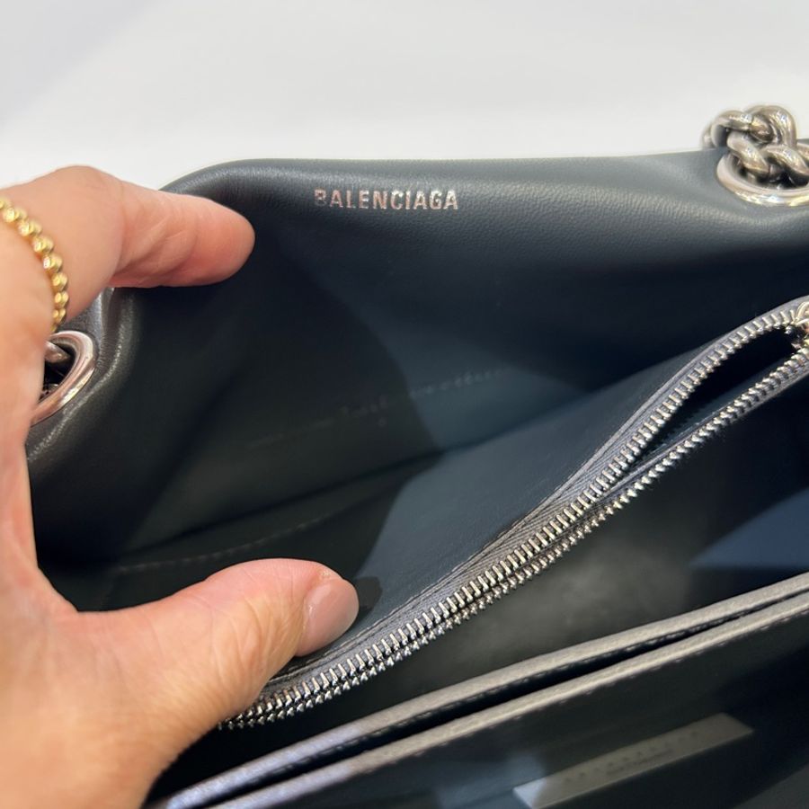 Balenciaga 金屬灰復刻牛皮銀釦 沙漏包-13