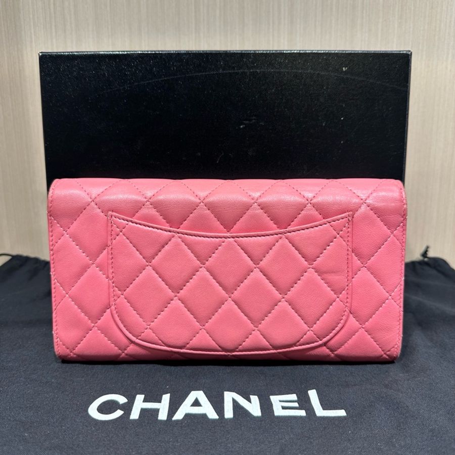 Chanel香奈兒經典款cf系列三折長款錢包粉色銀扣-4