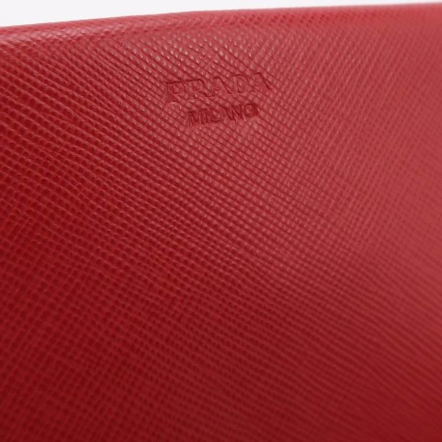 Prada 牛皮 純色 字母 Logo 壓印 手拿包-5