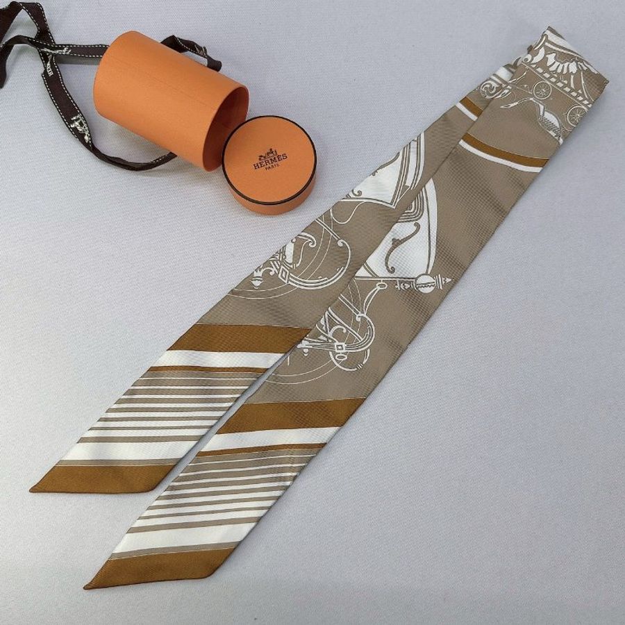 HERMES 全新Twilly棕色馬車絲巾-0