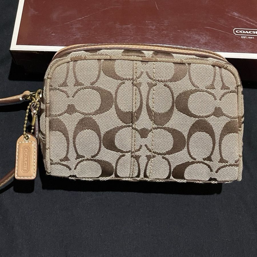 Coach經典logo化妝包 零錢包-15
