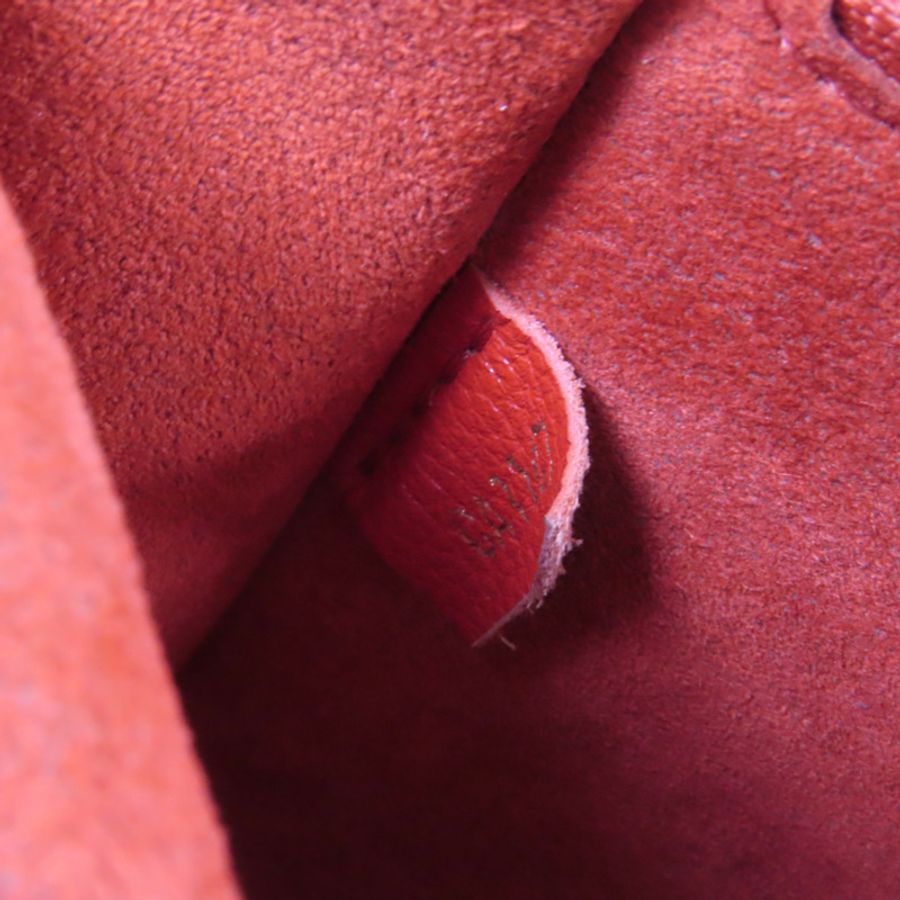 LOUIS VUITTON 【激減優惠】Monogram Victoire金扣鏈帶肩背袋-9