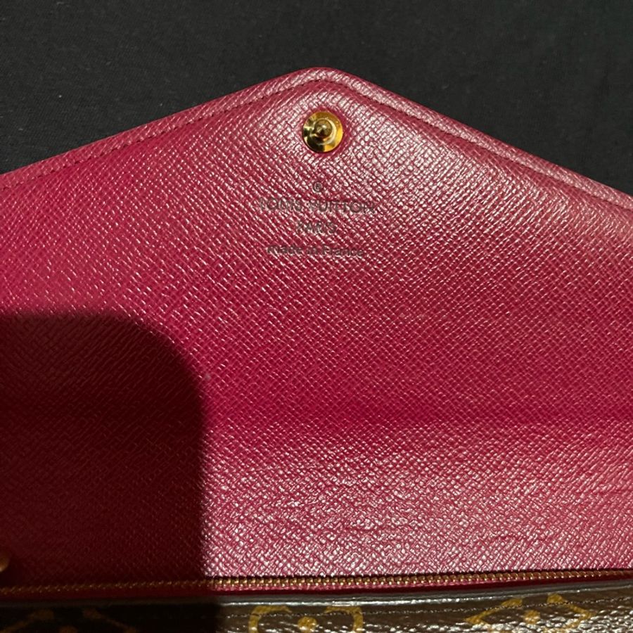 LOUIS VUITTON 金釦皮革桃信封掀蓋長夾LV-17