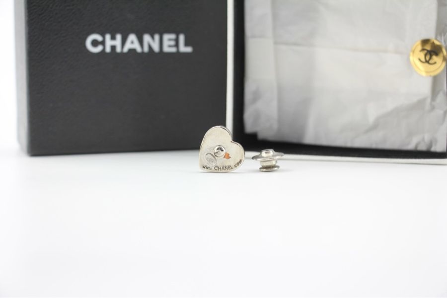 Chanel Vintage 03A 金屬美式風格心形胸針-6