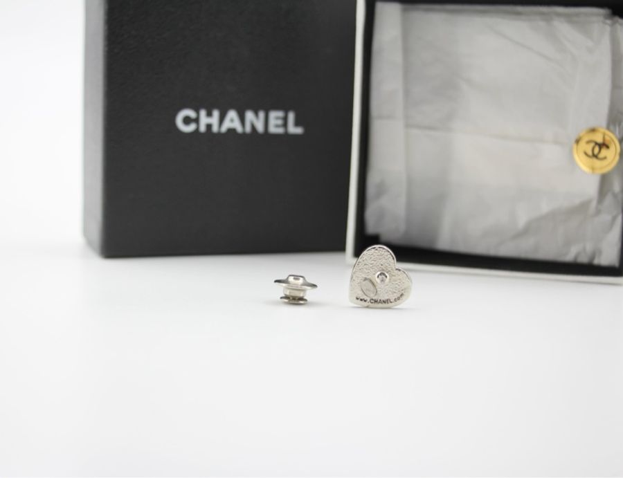 Chanel Vintage 03A 金屬美式風格心形胸針-9