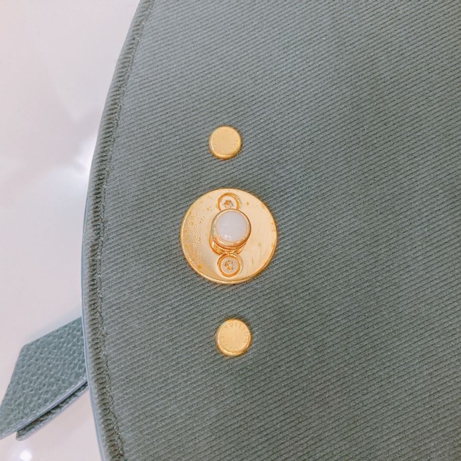 MS0322 LOUIS VUITTON 路易威登小型信封款鍊帶包包BLANCHE BB CALFSKIN-17