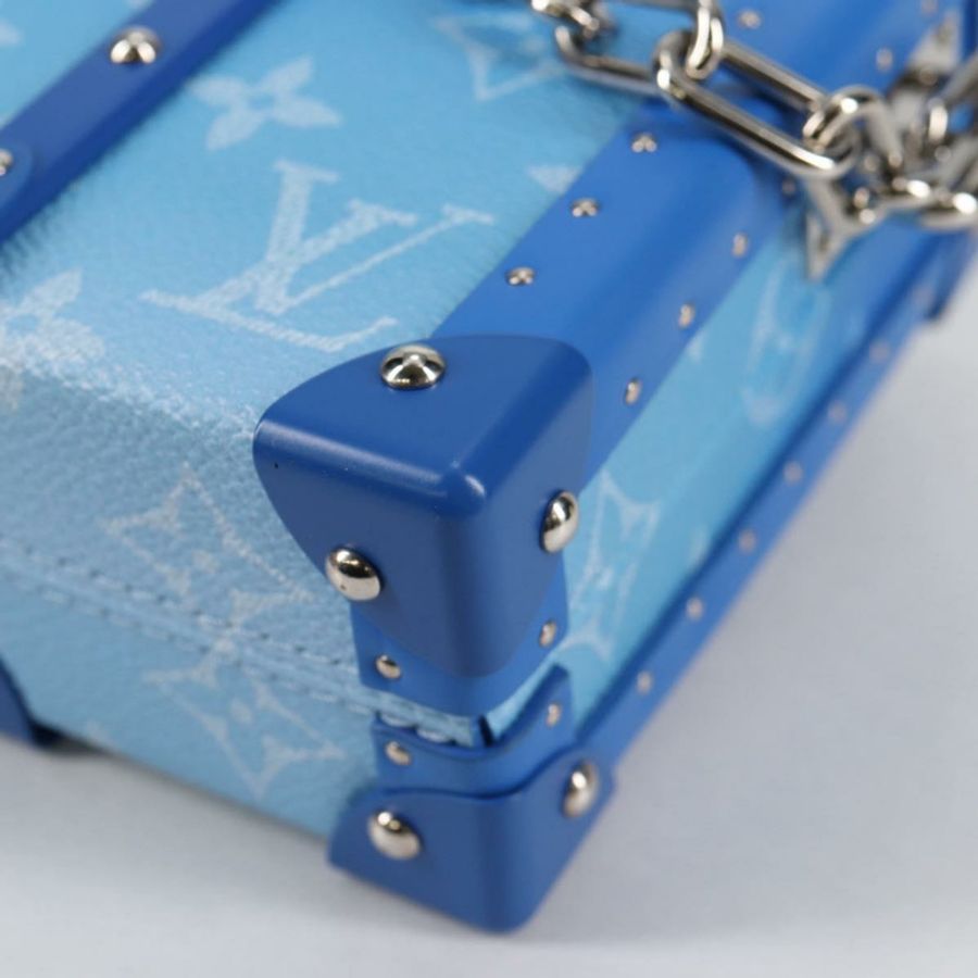 【日本直送】路易威登 Monogram Clouds Trunk 手拿包,藍白配色,型號 M20403,正品編號 140899SM-15