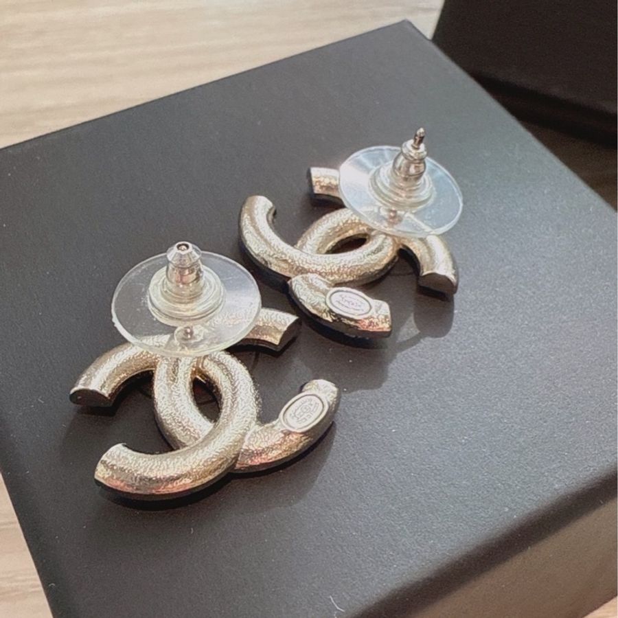 Chanel 拼色Logo 耳環 💜 超可愛不敗款-3