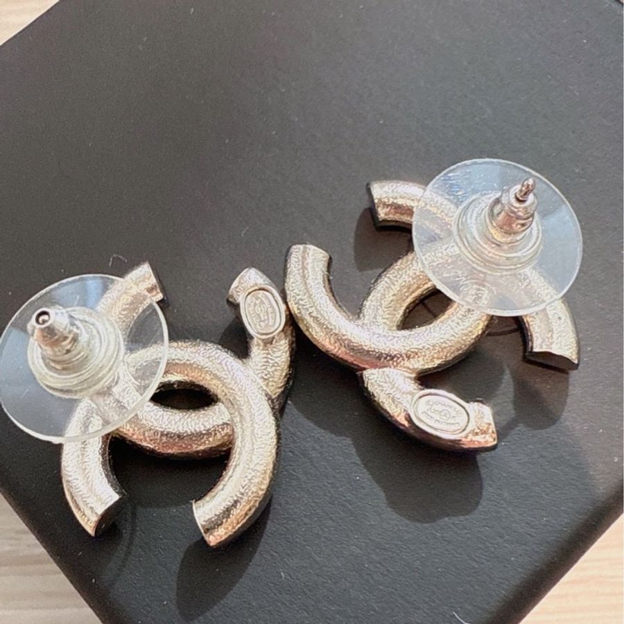 Chanel 拼色Logo 耳環 💜 超可愛不敗款-6