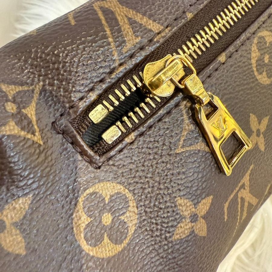 LV Bumbag 老花胸腰包-6