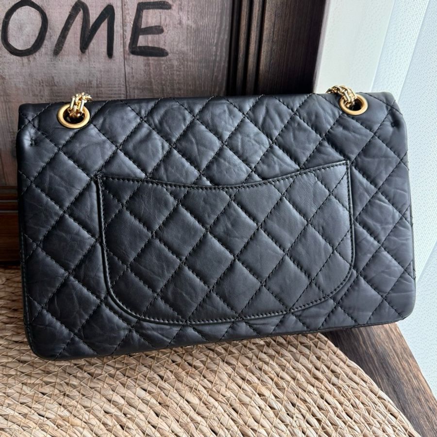 chanel 2.55黑金褶皺牛皮鏈條包中號 尺寸約28底長 年份:16開-2