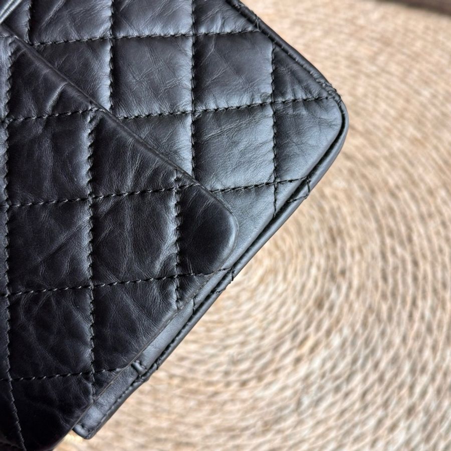 chanel 2.55黑金褶皺牛皮鏈條包中號 尺寸約28底長 年份:16開-10