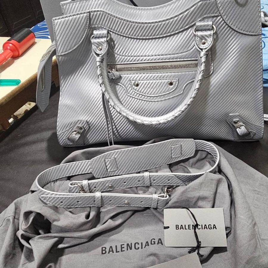 正品Balenciaga銀色斜紋 neo classic款 機車包/中款-0
