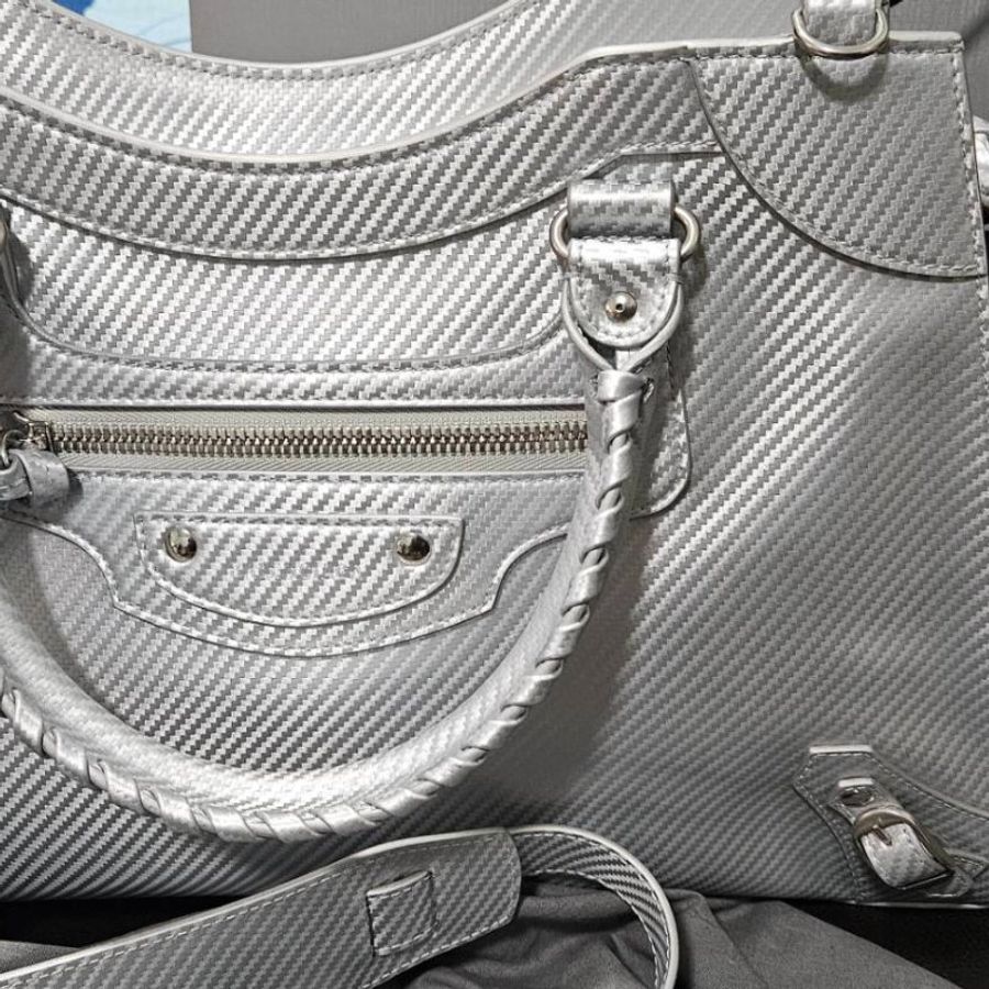 正品Balenciaga銀色斜紋 neo classic款 機車包/中款-4