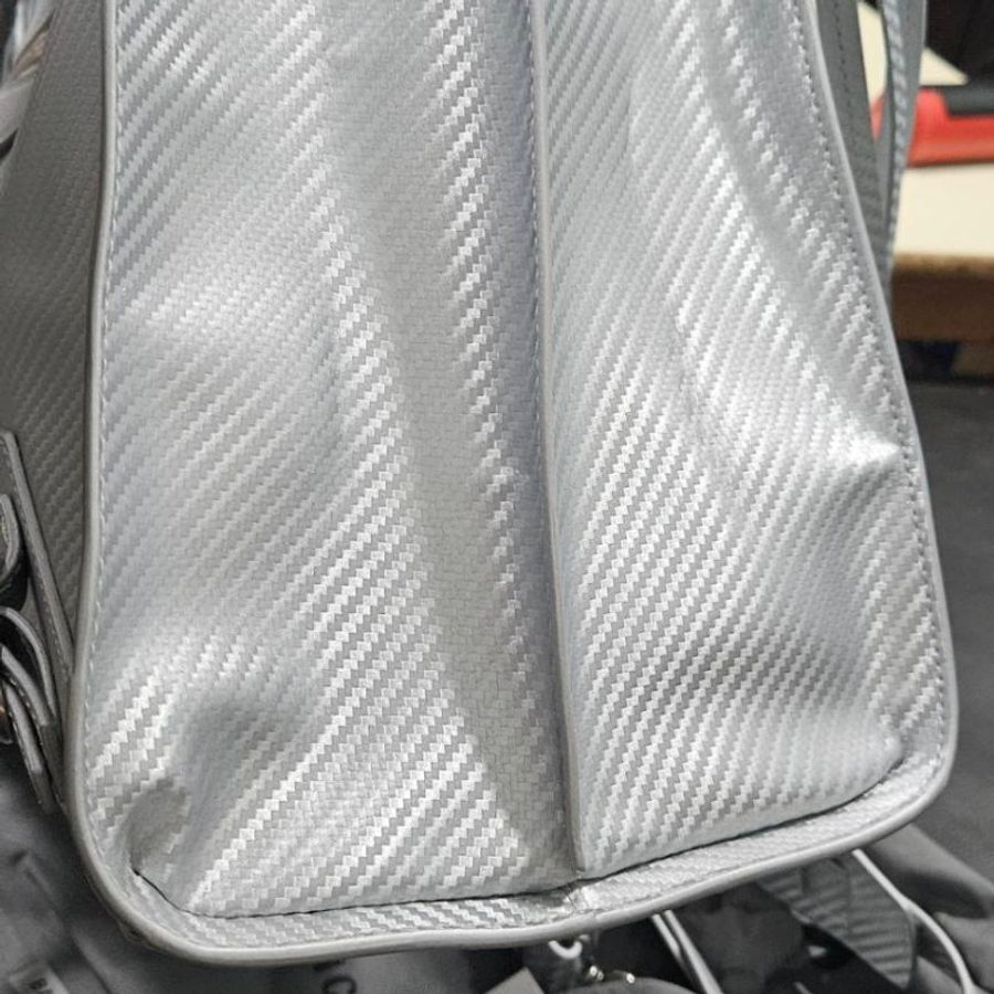 正品Balenciaga銀色斜紋 neo classic款 機車包/中款-8