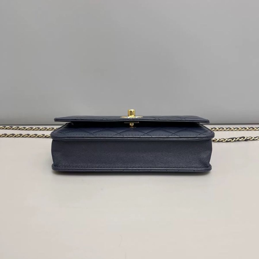 Chanel香奈兒Trendy cc woc深藍色菱格鏈條包-4