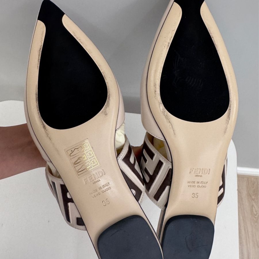 Fendi 尖頭穆勒鞋｜裸色 35號 經典 FF Logo-8