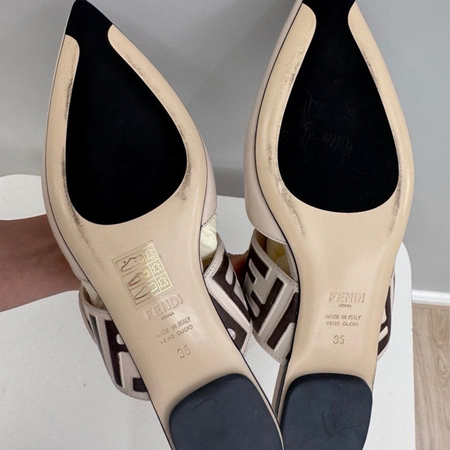 Fendi 尖頭穆勒鞋｜裸色 35號 經典 FF Logo-12