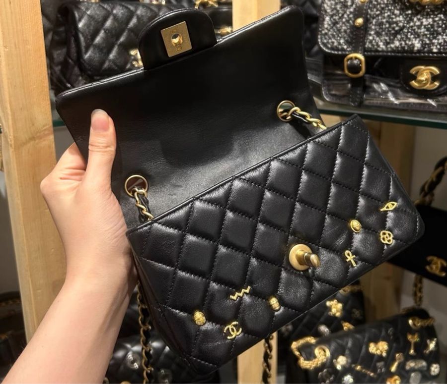 Chanel 19A lucky charms classic flap-7