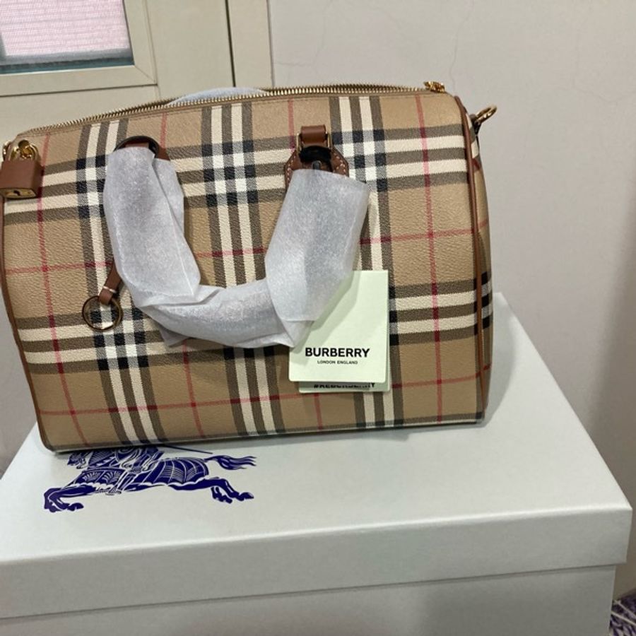 Burberry-16