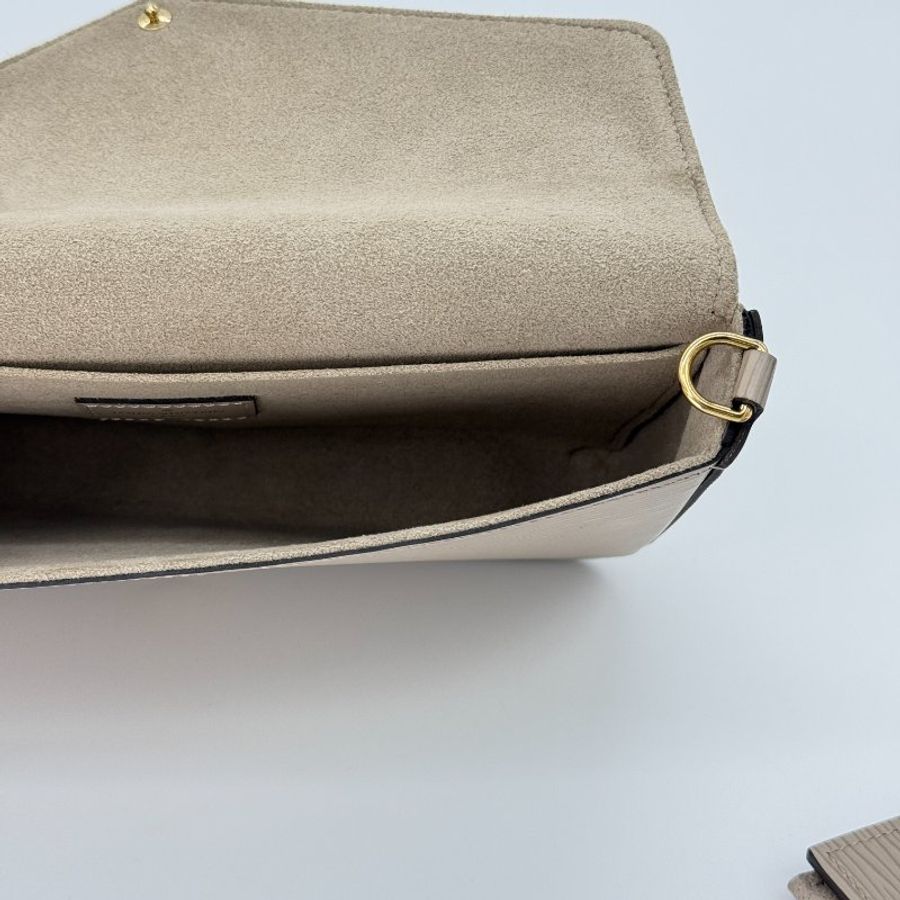 【 小編精選🌟近新閒置品】LOUIS VUITTON 路易威登 Félicie Pochette 三合一 Epi 牛皮 水波紋牛皮 鏈條包 手拿包 (長多位卡包*1 長零錢包*1)-8