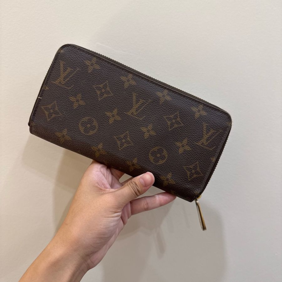 LV 櫻花粉長夾-1