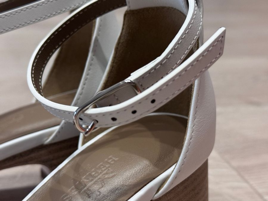 愛馬仕(Hermès)Santorini 35全新涼鞋跟鞋-11