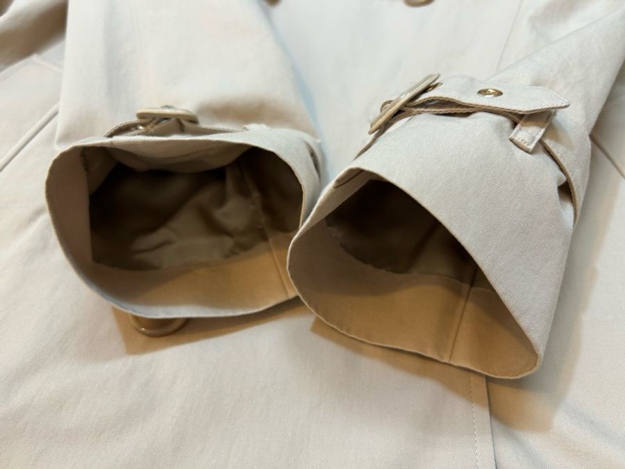 BURBERRY英國柔黃褐色滑鐵盧風衣UK8-5