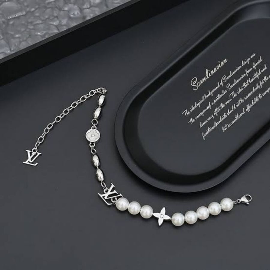全新 LV
Pearls Fusion 手鍊 M1556A-2