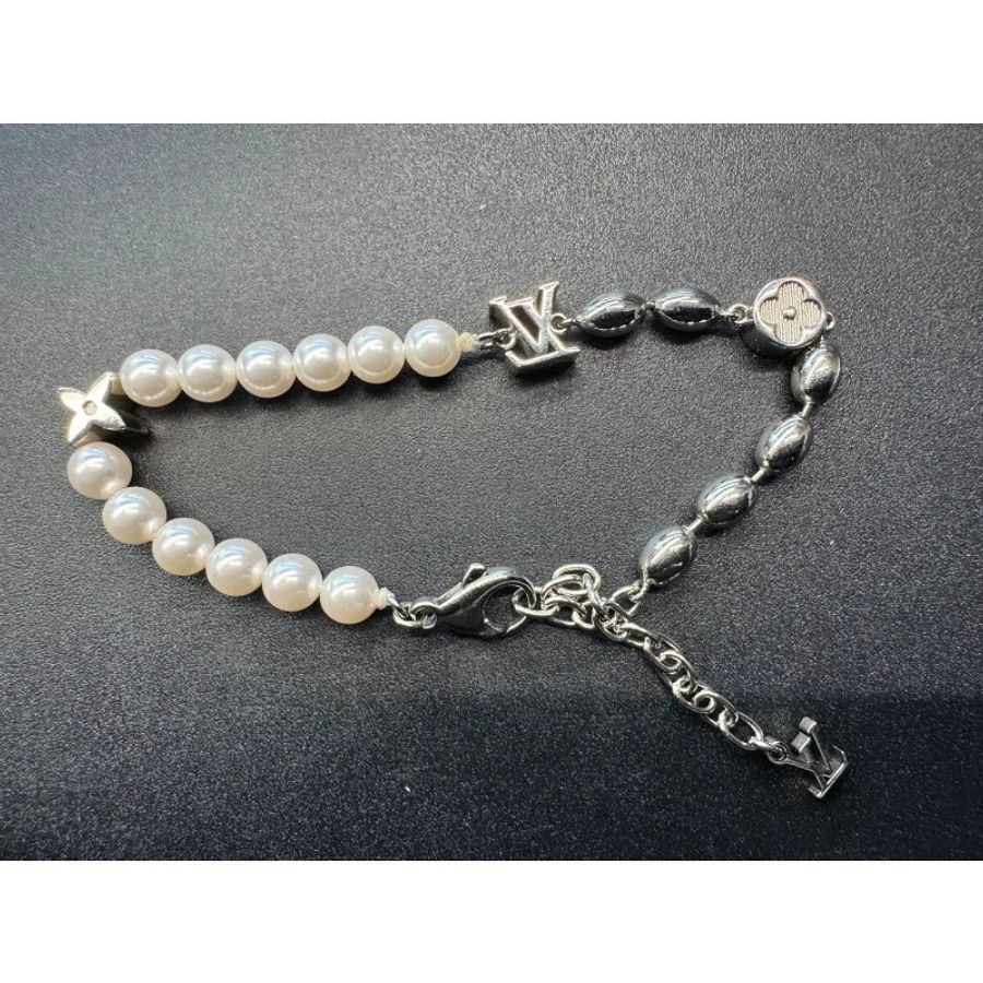 全新 LV
Pearls Fusion 手鍊 M1556A-5