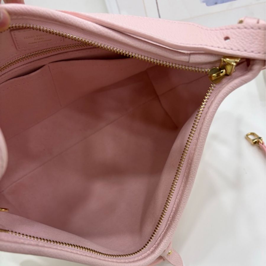 LV全皮carryall,櫻花粉紅小號 25年新色-8