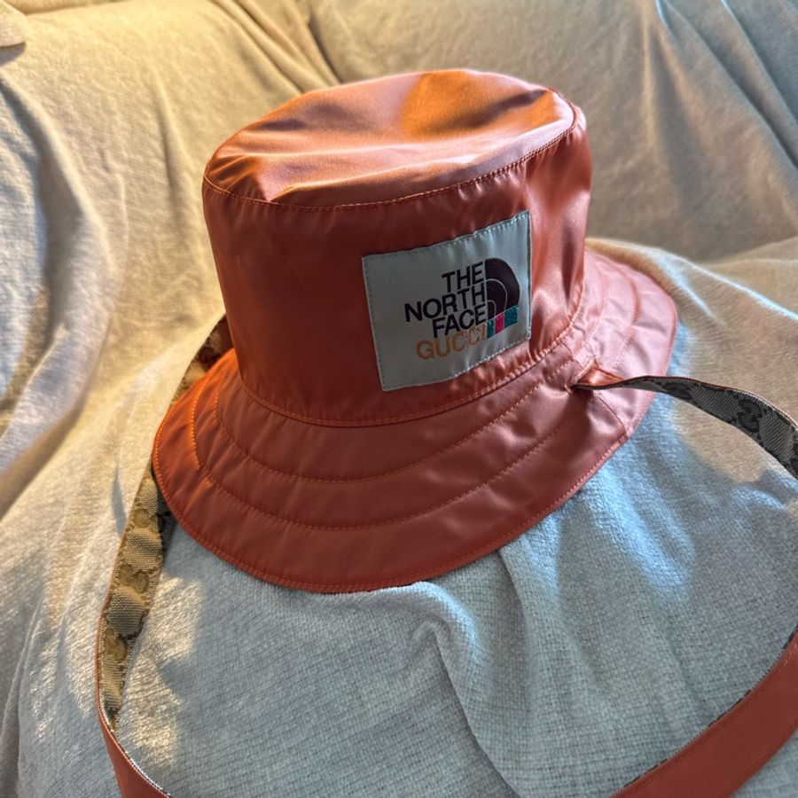 Gucci x The North Face 雙面漁夫帽S-6