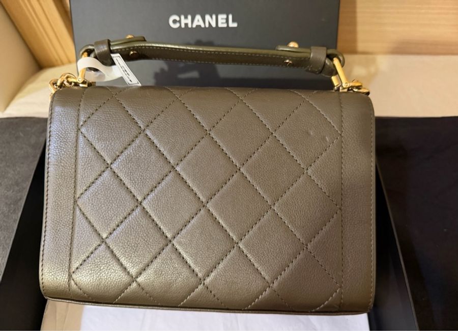 CHANEL 17C Handle 荔枝紋牛皮 郵差 肩背包 斜背包-2
