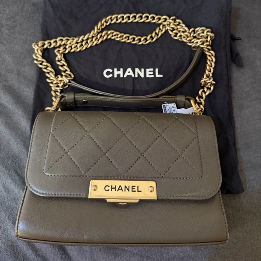 CHANEL 17C Handle 荔枝紋牛皮 郵差 肩背包 斜背包-6