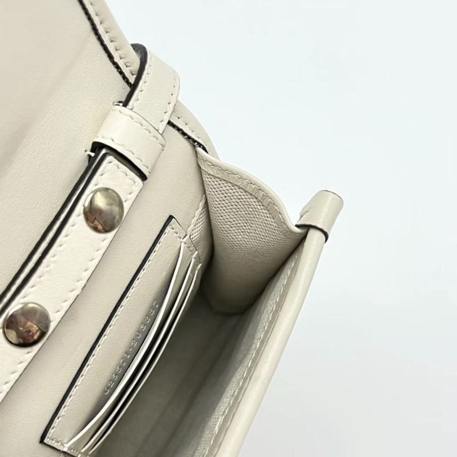 GUCCI 白色雙G logo斜背手機包 12*15*3.5 99新配件盒子塵袋-1