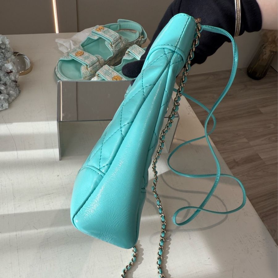 CHANEL 31 Mini蒂芬妮藍手袋 芯片款 全新品-4