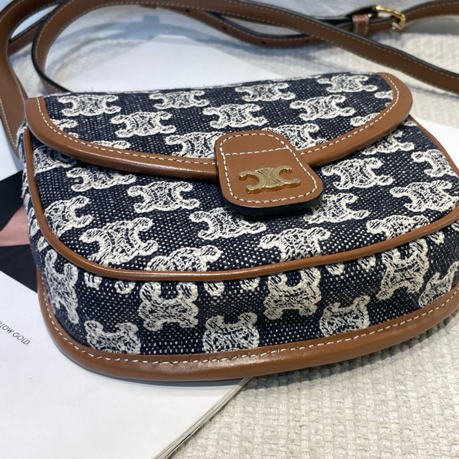 Celine mini海軍藍刺繡馬鞍斜挎包 約底長14*高12-5