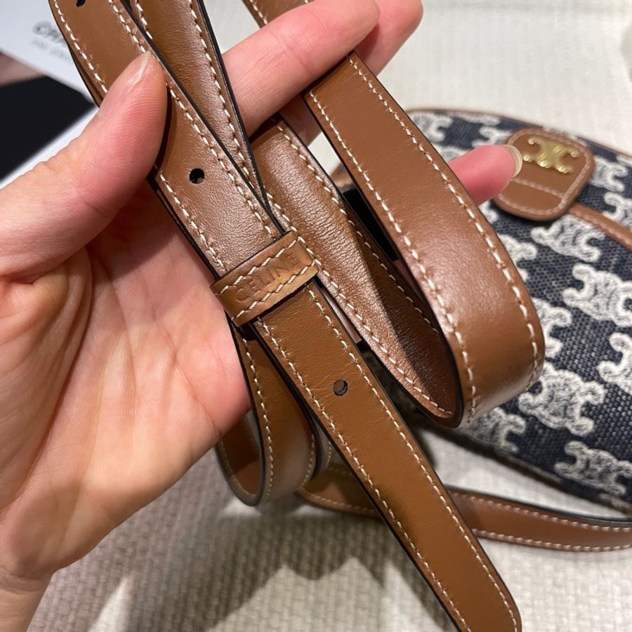 Celine mini海軍藍刺繡馬鞍斜挎包 約底長14*高12-24