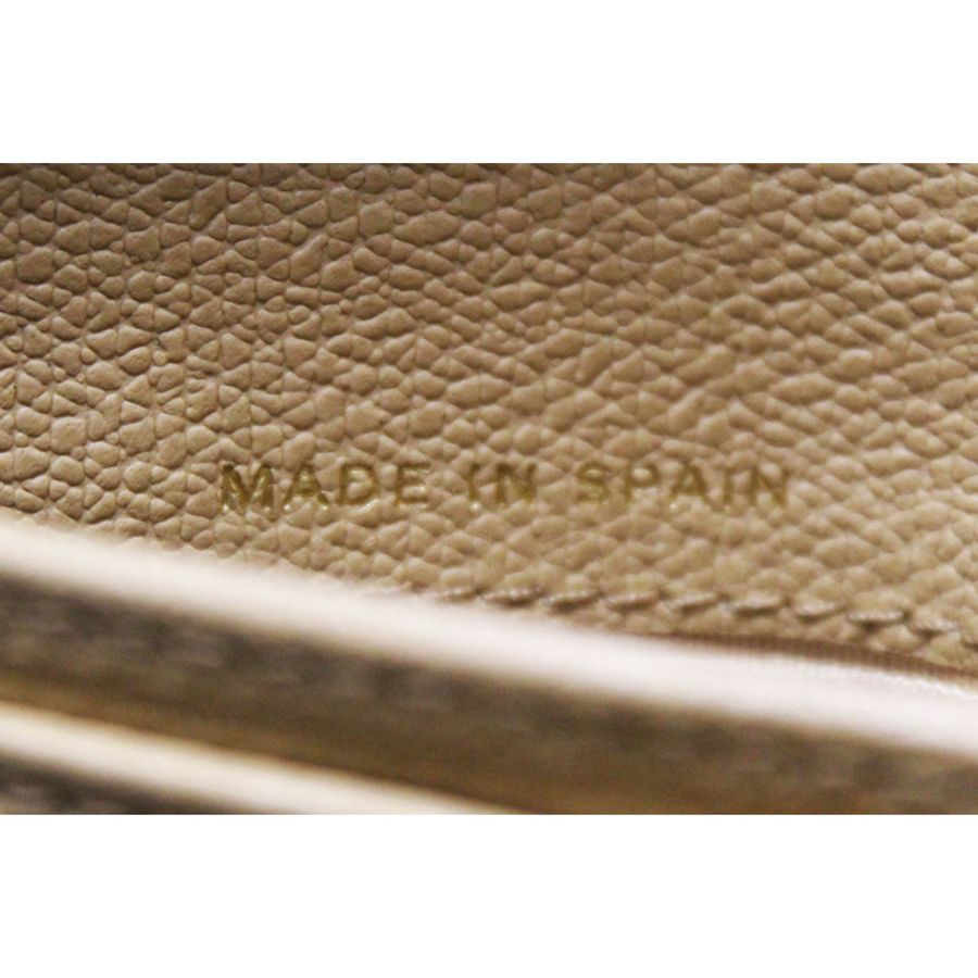 Chanel Beige Caviar Leather Medium Size Bi-fold Wallet-28