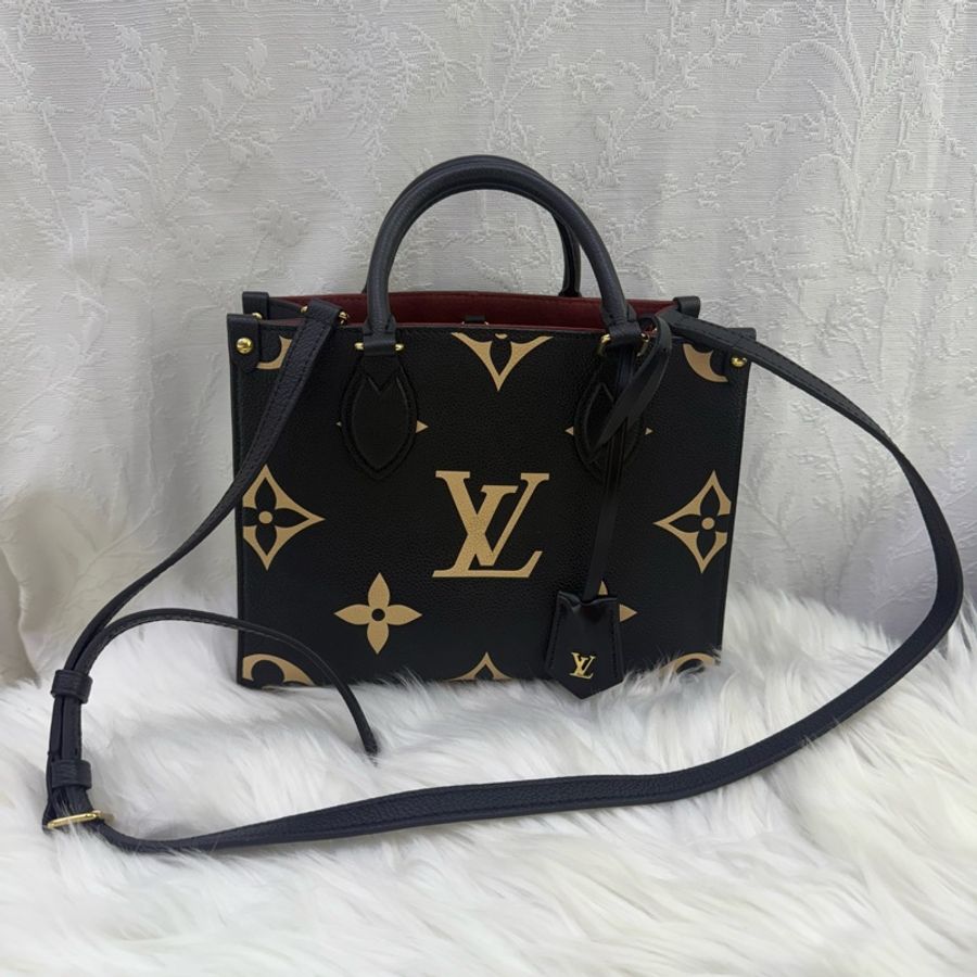 Louis Vuitton Onthego Handbag-1