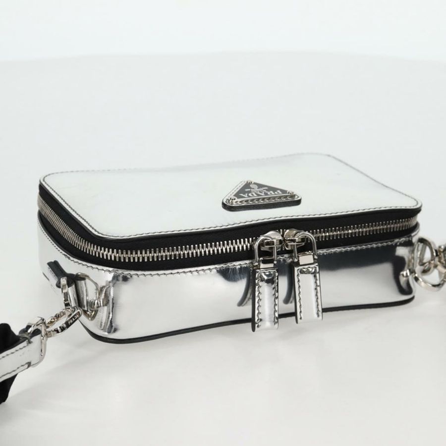 【日本直送】PRADA 銀色皮革肩背包 2VH070 正品 142285M-5